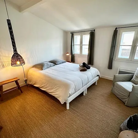 Stunning 80m With Sea View 公寓