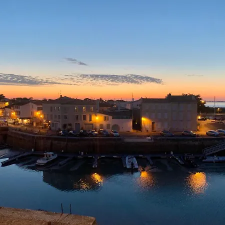 Apartment Ile De Re - T3 Avec Sublime Vue - 80m2 - 4 A 6 Pers