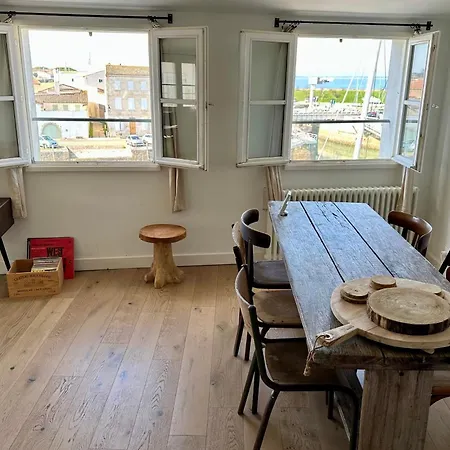 Apartmán Stunning 80m With Sea View Saint-Martin-de-Ré