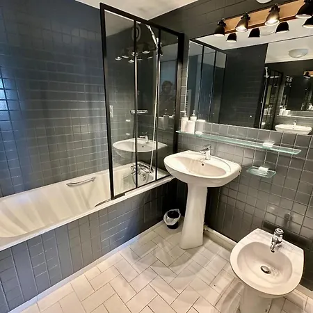 Stunning 80m With Sea View Apartmán