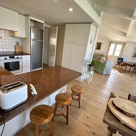 Stunning 80m With Sea View *